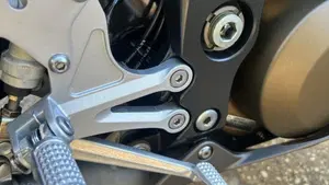 Kawasaki Ninja 1000 ZX-10R (2004 - 05)  (11)