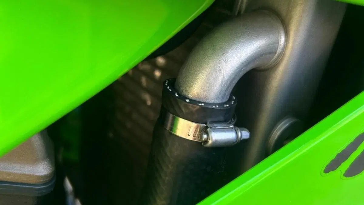 Kawasaki Ninja 1000 ZX-10R (2004 - 05)  (12)