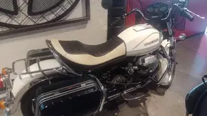 Moto Guzzi   (2)