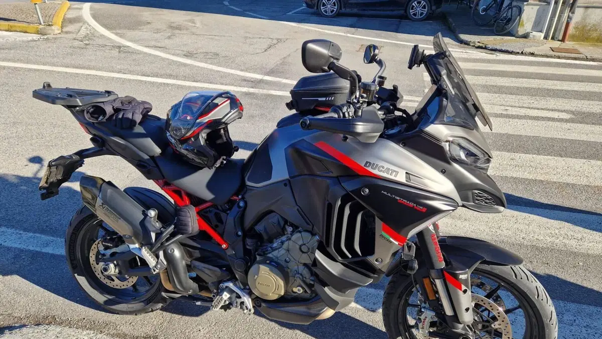 Ducati Multistrada V4 S Grand Tour (2024)  (4)