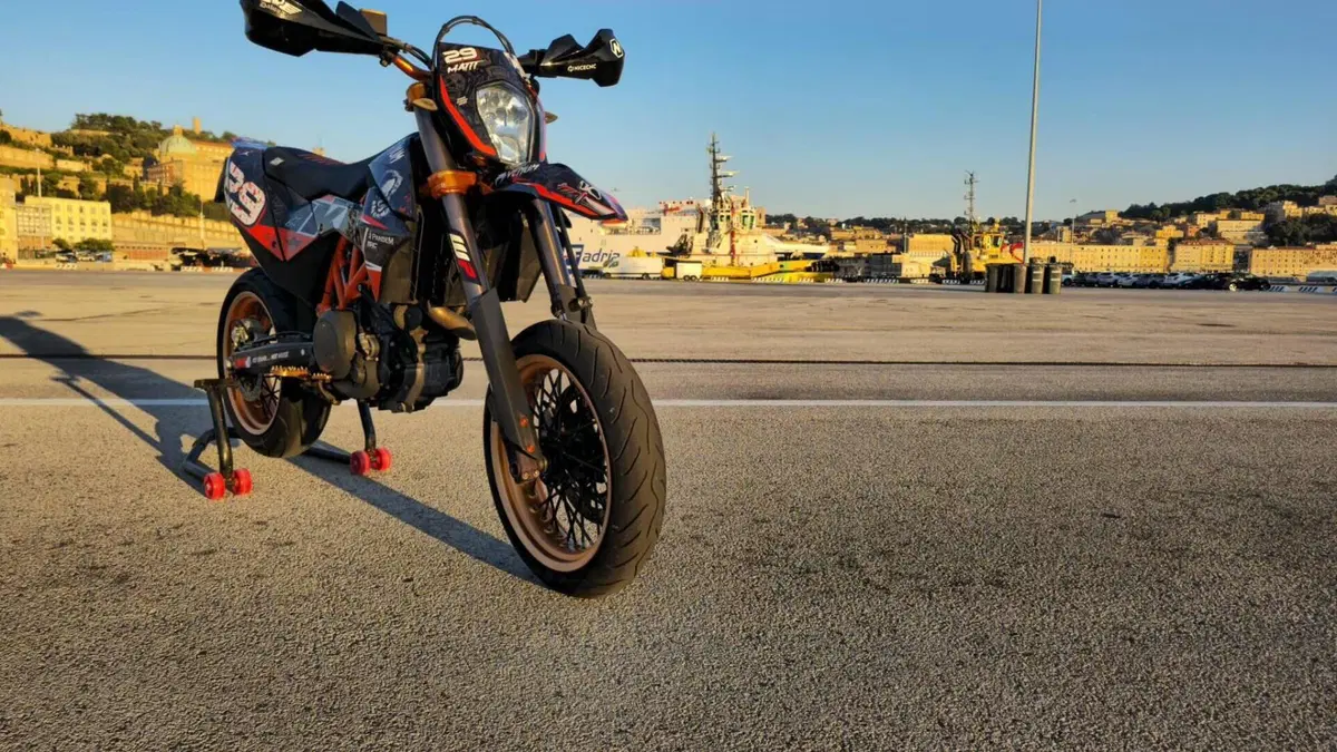 KTM 690 SMC R (2019 - 20)  (5)