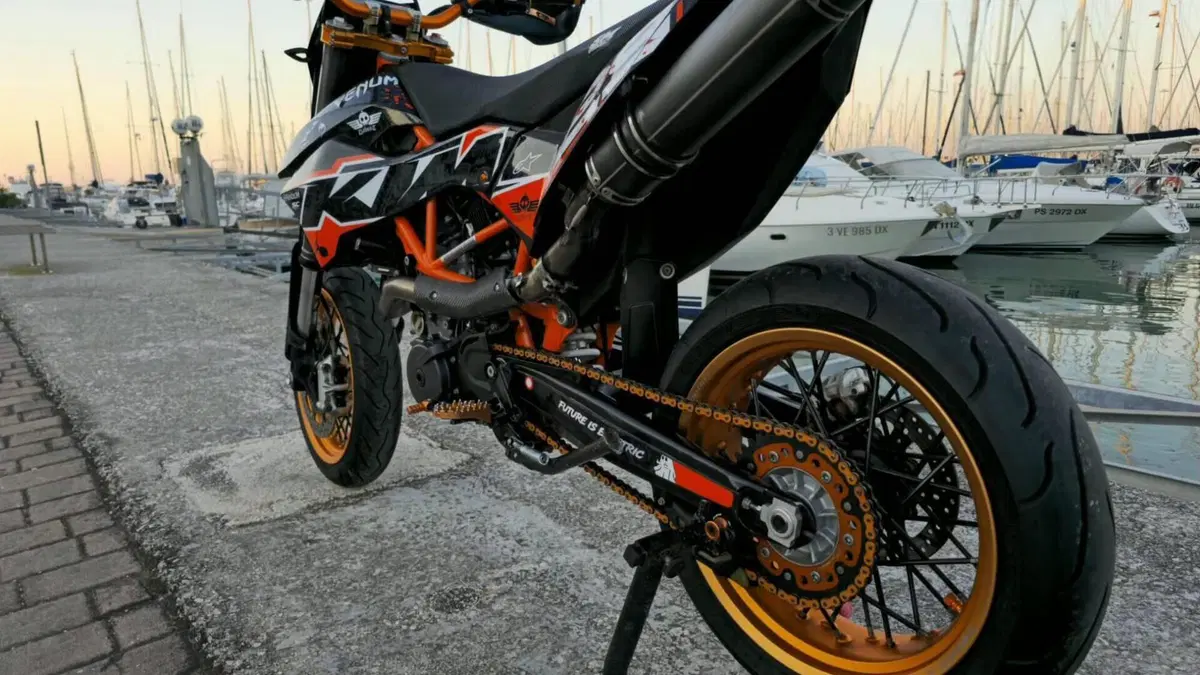 KTM 690 SMC R (2019 - 20)  (8)