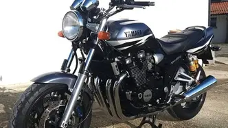 Yamaha XJR 1300 (2002 - 06) usata