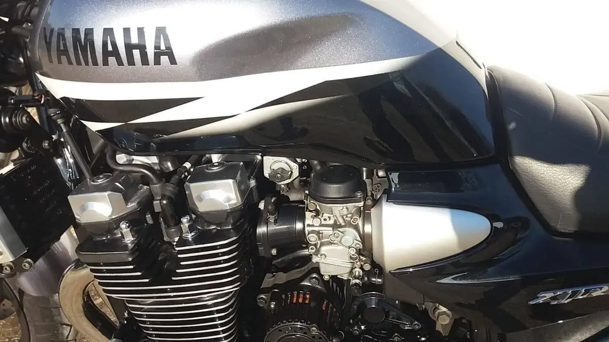 Yamaha XJR 1300 (2002 - 06)  (3)