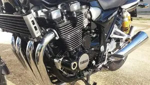 Yamaha XJR 1300 (2002 - 06)  (6)
