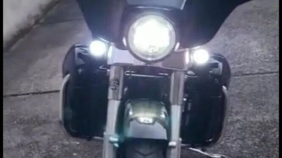 Harley-Davidson 1690 Electra Glide Ultra Limited (2010 - 13) - FLHTK  (2)