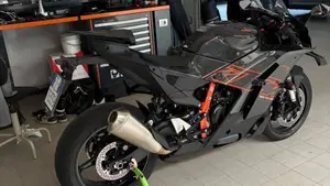 KTM 990 RC R (2026) 