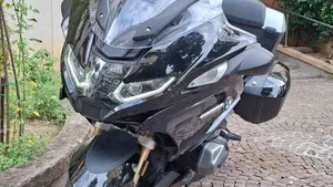 Bmw R 1250 RT (2021 - 25)  (2)