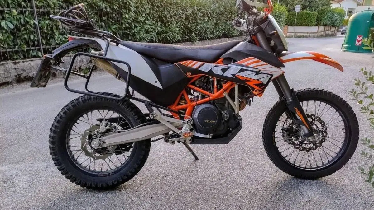 KTM 690 Enduro R (2012 - 17)  (6)