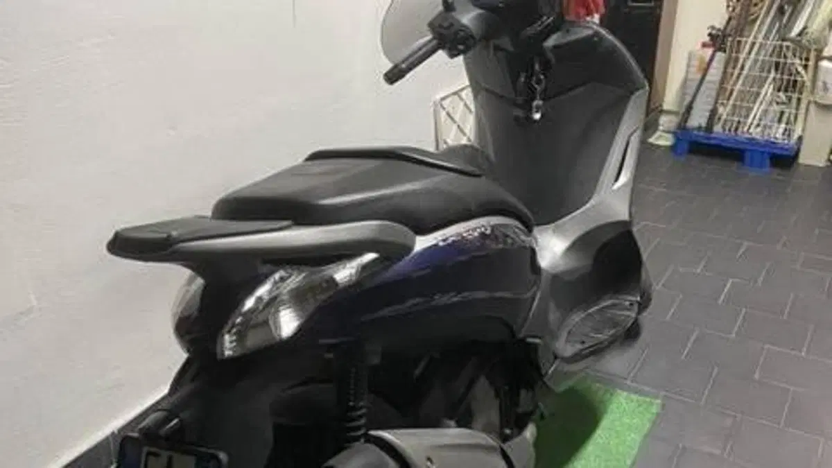 Piaggio Beverly 350 SportTouring ie (2011 - 15) 