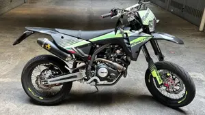 Fantic Motor XMF 125 Motard Performance 4T (2023 - 24)  (3)