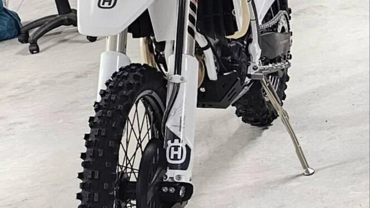 Husqvarna FE 350 Pro (2025)  (2)