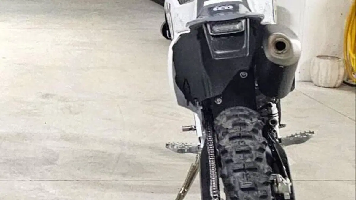 Husqvarna FE 350 Pro (2025)  (4)