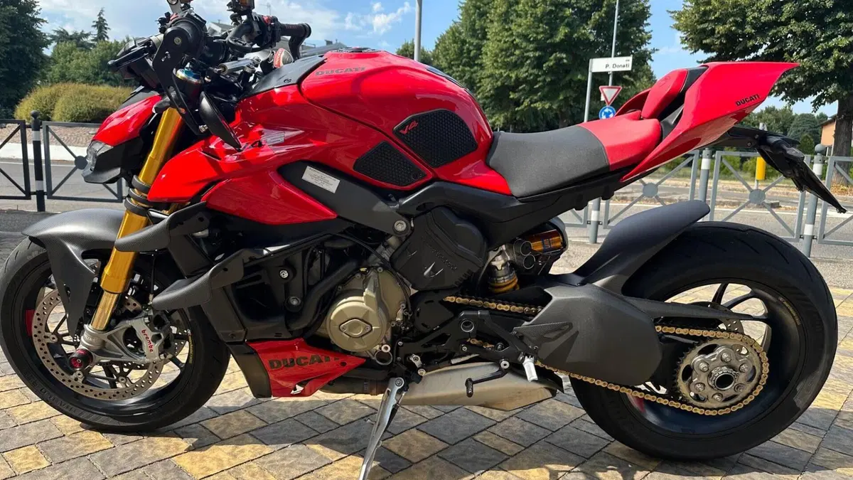 Ducati Streetfighter V4 S (2023 - 24)  (2)