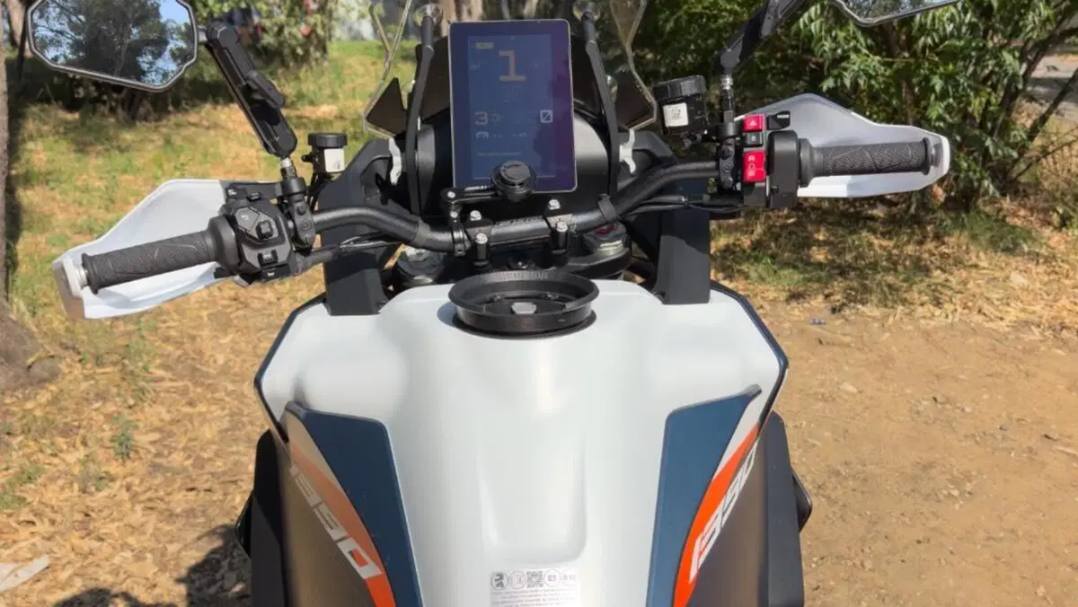 KTM 1390 Super Adventure R (2026)  (3)