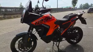 KTM 1290 Super Adventure S (2021 - 25)  (2)