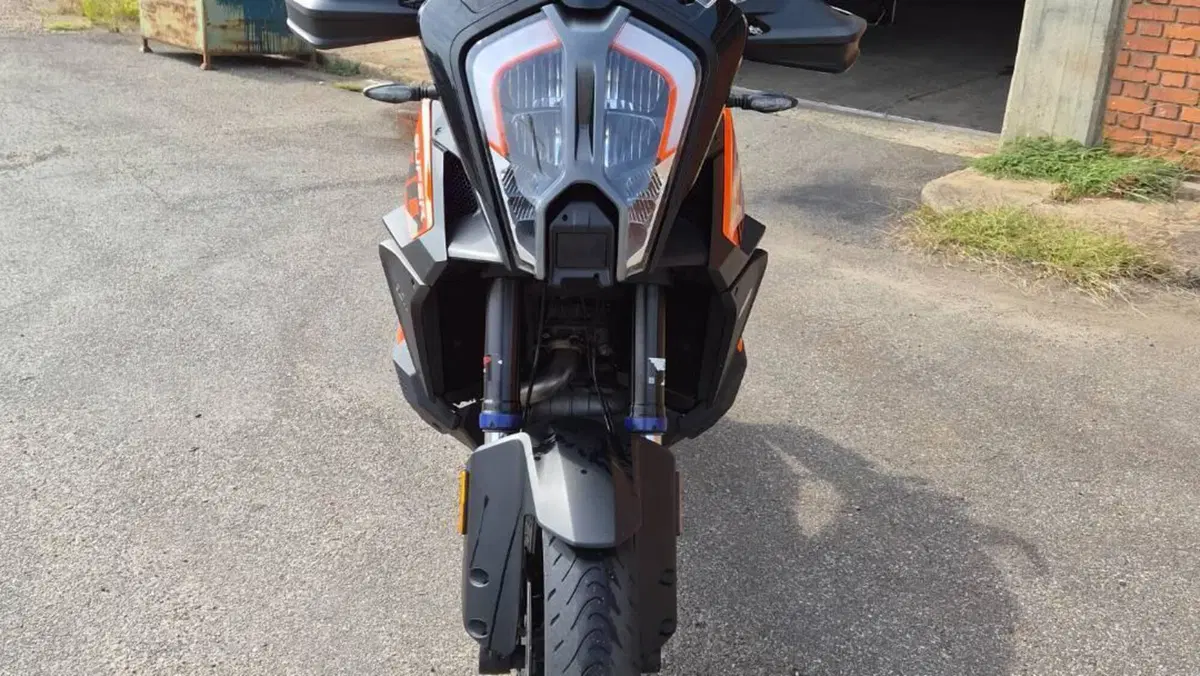 KTM 1290 Super Adventure S (2021 - 25)  (4)