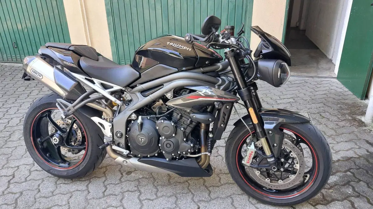 Triumph Speed Triple 1050 RS (2018 - 20)  (3)