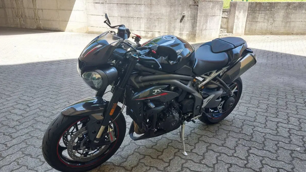 Triumph Speed Triple 1050 RS (2018 - 20)  (5)