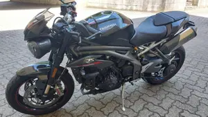 Triumph Speed Triple 1050 RS (2018 - 20)  (10)