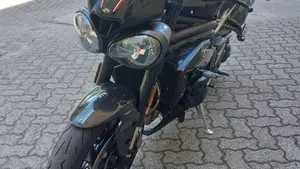 Triumph Speed Triple 1050 RS (2018 - 20)  (12)