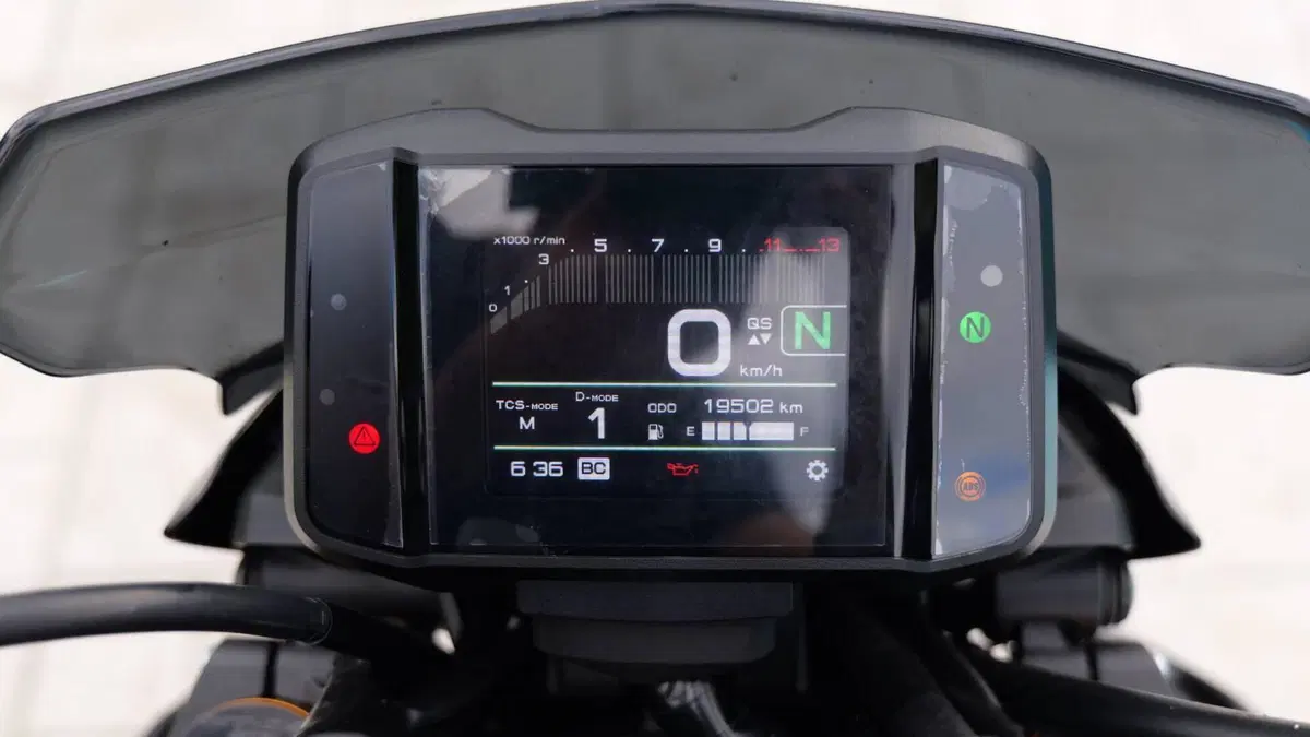 Yamaha MT-09 SP (2021 - 23)  (4)