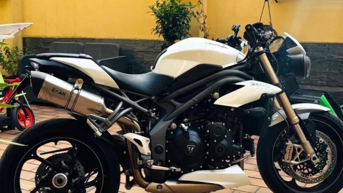 Triumph Speed Triple 1050 S (2018 - 20) 