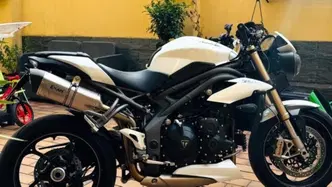 Triumph Speed Triple 1050 S (2018 - 20) usata
