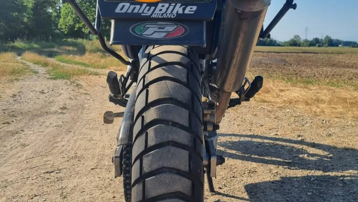 Honda Africa Twin XRV 750 (1996 - 02)  (5)