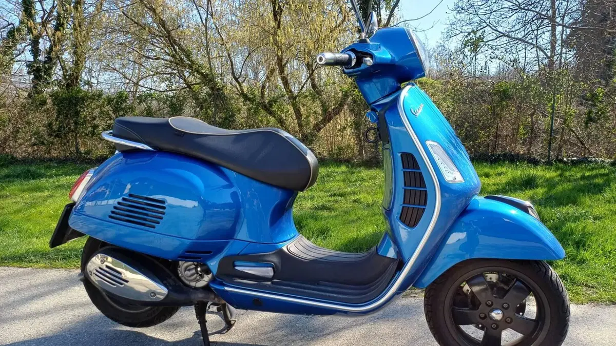 Vespa GTS 300 Super Sport ABS (2010 - 16)  (2)