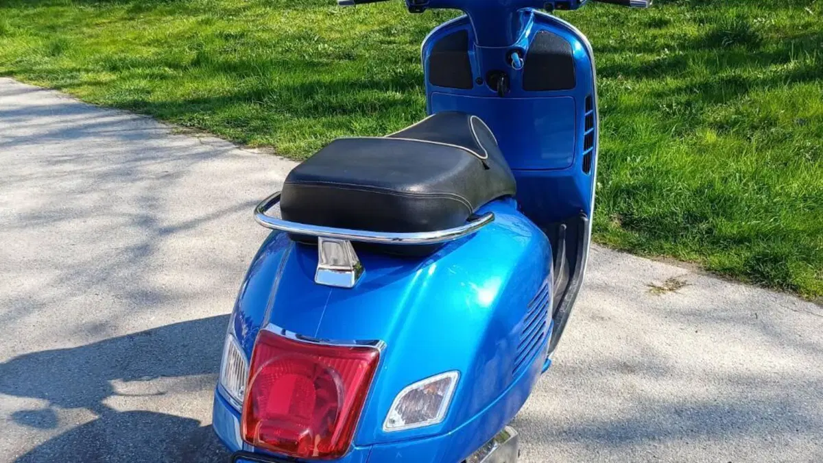 Vespa GTS 300 Super Sport ABS (2010 - 16)  (3)