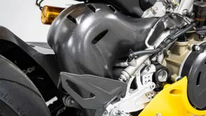 Ducati Panigale V4 Bagnaia 2023 World Champion Replica (2024)  (3)