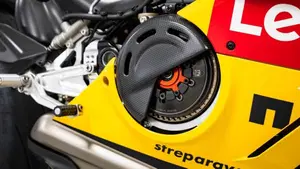 Ducati Panigale V4 Bagnaia 2023 World Champion Replica (2024)  (4)