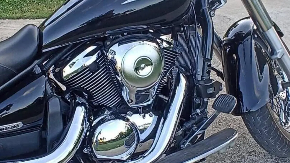 Kawasaki Vulcan VN 900 Classic (2006 - 10)  (5)