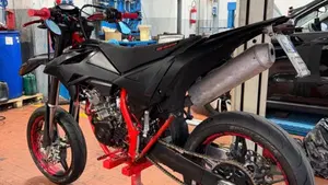 Betamotor RR 125 4T Motard LC (2018 - 20)  (3)
