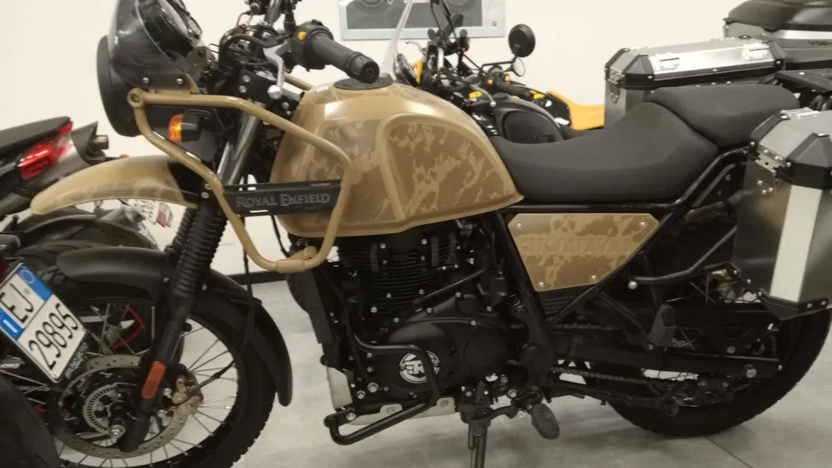 Royal Enfield Himalayan 411 (2021 - 24)  (3)
