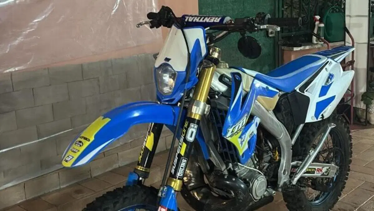 Tm Moto EN 300 (2012) 