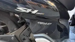 Honda SH 150 (2000 - 06)  (4)
