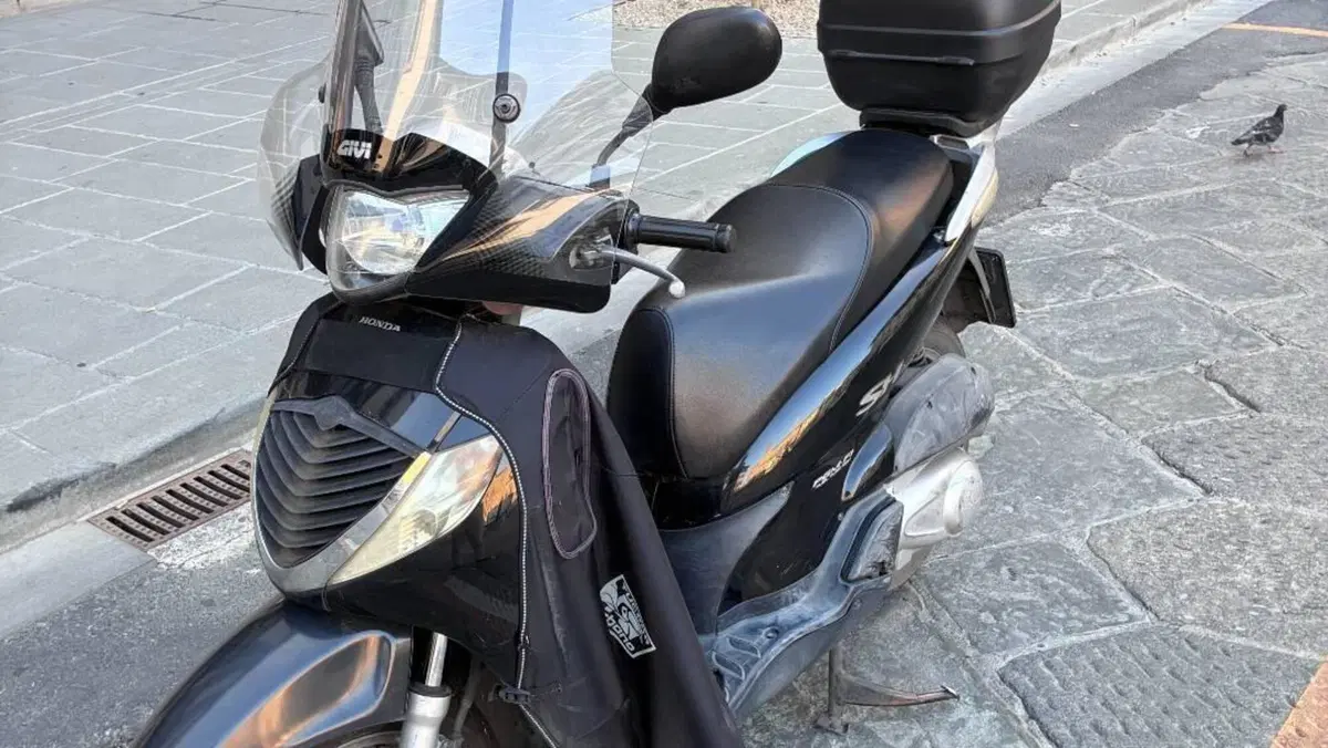 Honda SH 150 (2000 - 06)  (7)