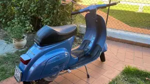 Piaggio Vespa 50 Special  (3)
