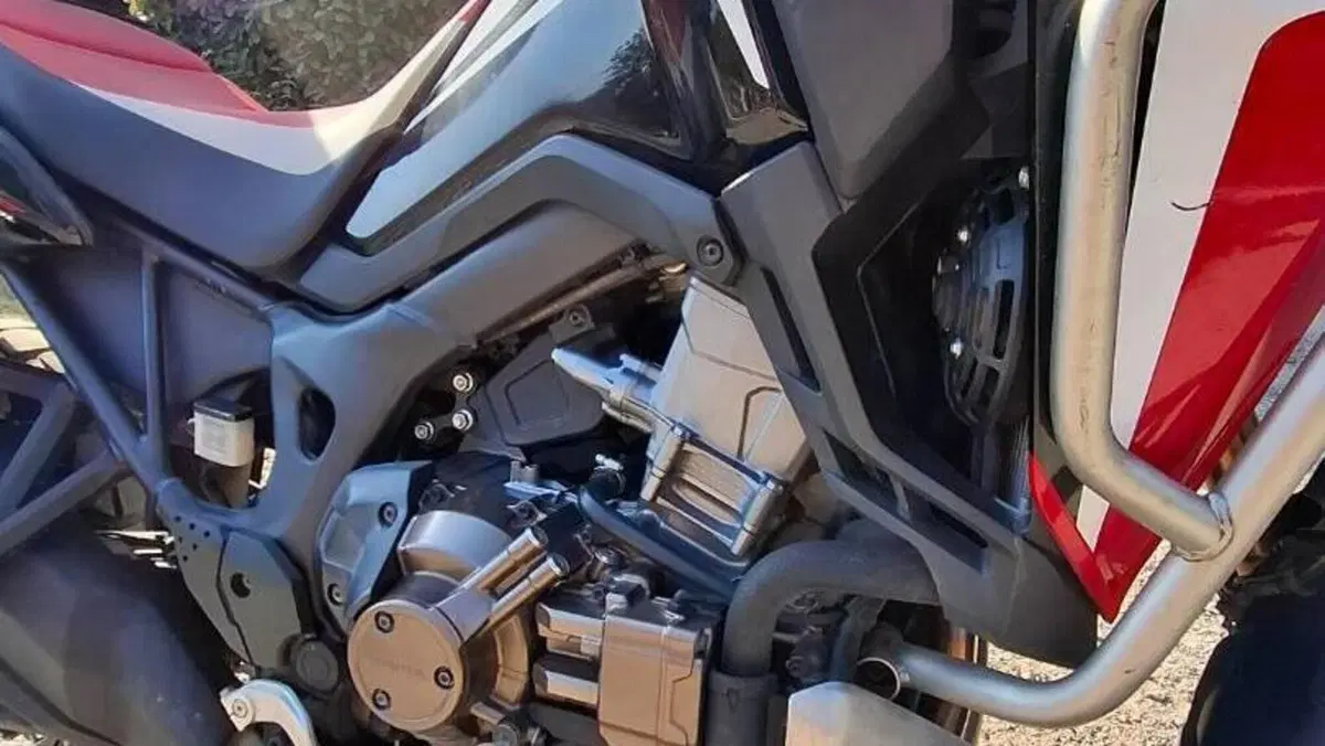 Honda Africa Twin CRF 1000L DCT (2018 - 19)  (4)