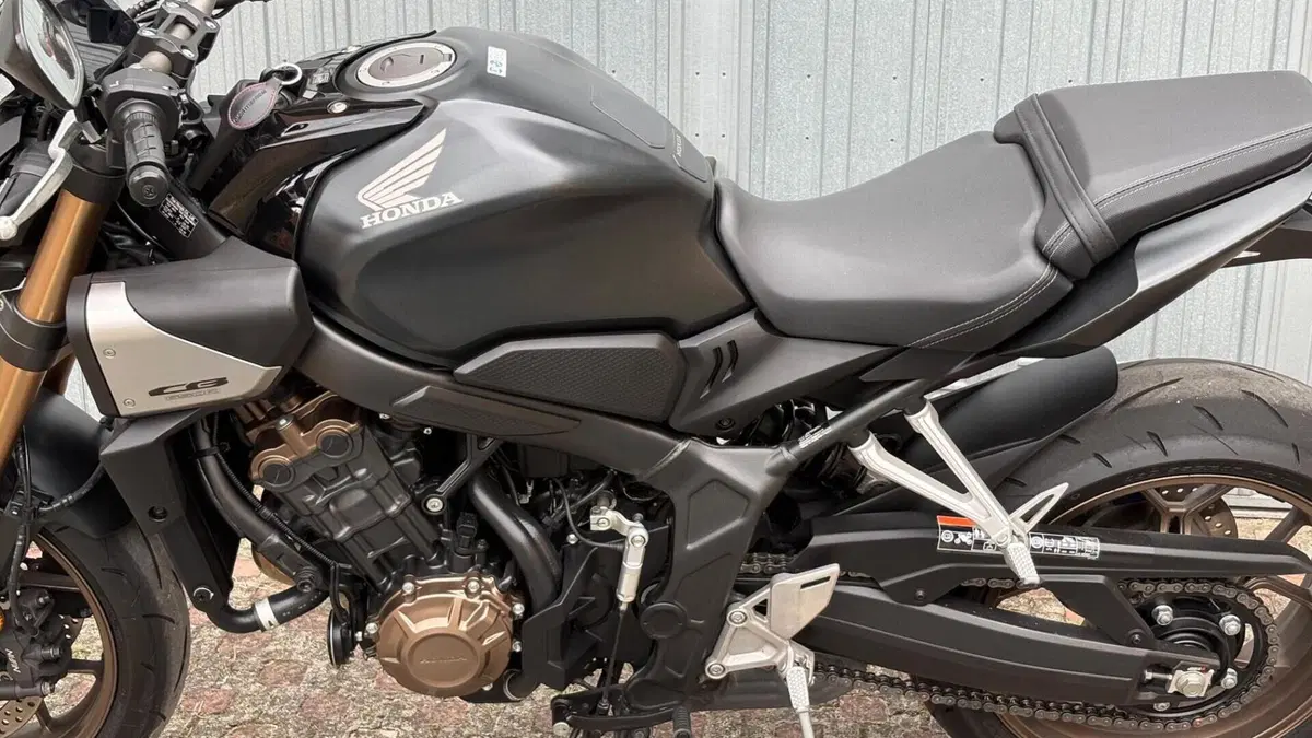 Honda CB 650 R E-Clutch (2024 - 26)  (4)