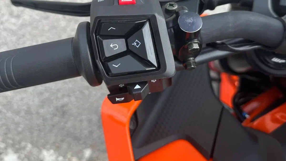 KTM 390 Duke (2026)  (4)