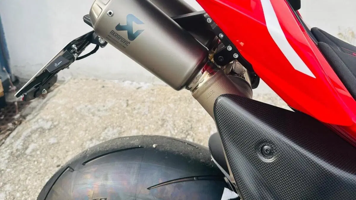 Ducati Panigale V4 R (2026)  (7)