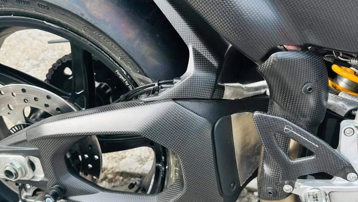 Ducati Panigale V4 R (2026)  (8)