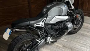 Bmw R nineT Scrambler (2021 - 24)  (9)