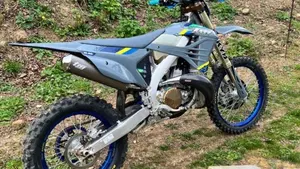 Tm Moto EN 300 Fi ES 2T TM Corse (2026)  (2)