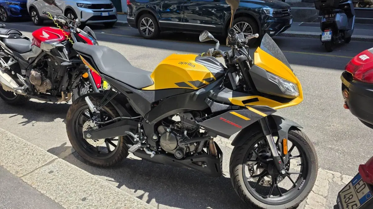 Aprilia Tuono 125 (2025 - 26)  (2)
