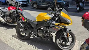 Aprilia Tuono 125 (2025 - 26)  (2)