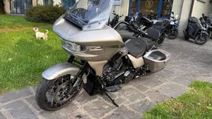 Harley-Davidson CVO Road Glide (2023)  (2)